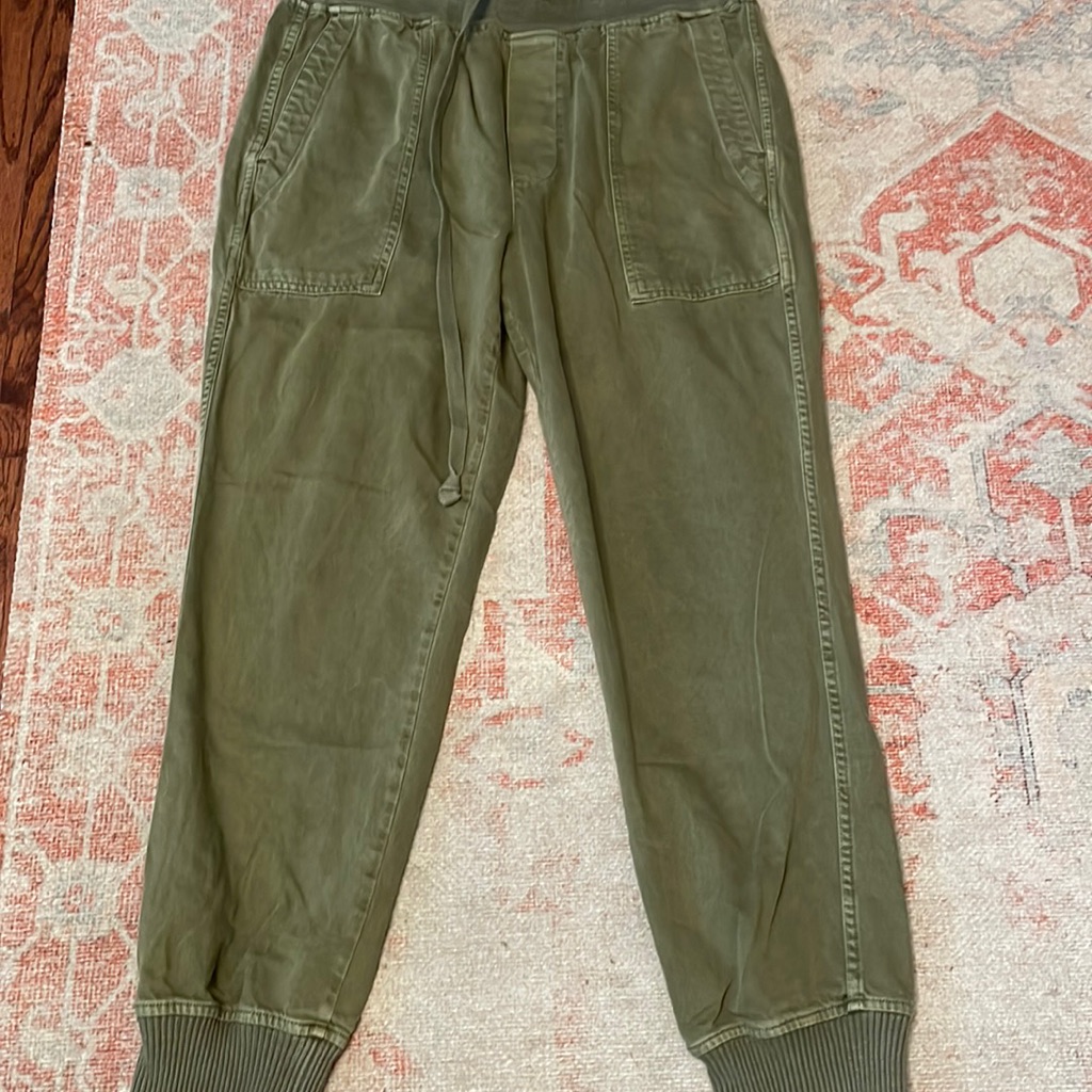 Lucky Brand Crop Army Green Khakis